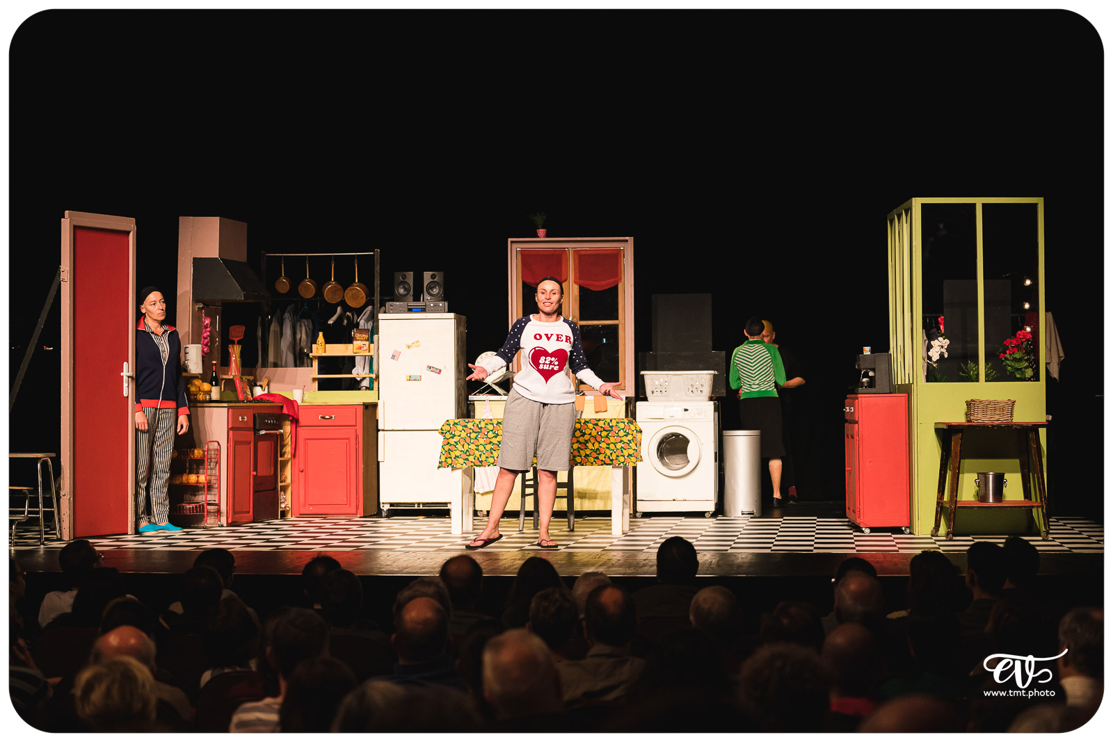 LES FEMMES SAVANTES (CIE DU DETOUR)